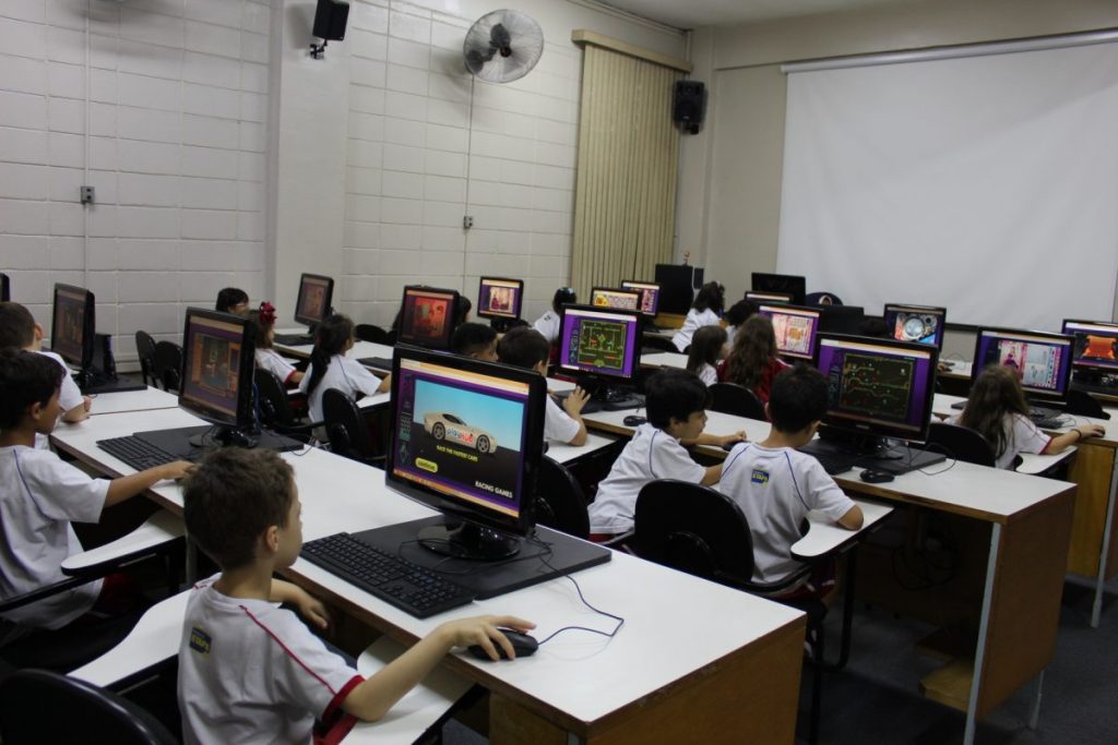 JOGO EDUCATIVO NA AULA DE INFORMÁTICA – CCDA – Colégio Carlos