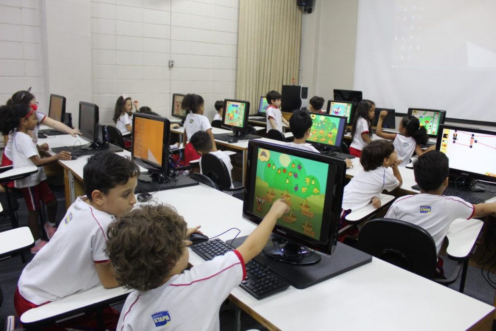 JOGO EDUCATIVO NA AULA DE INFORMÁTICA – CCDA – Colégio Carlos