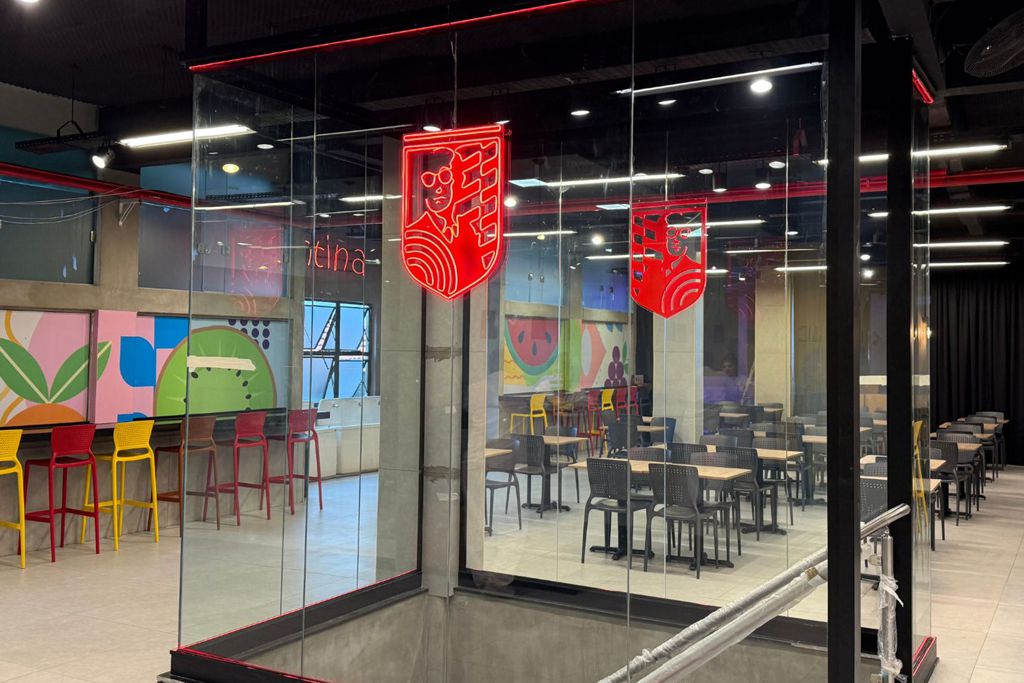 PRAÇA DE ALIMENTAÇÃO2.jpg